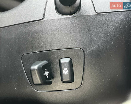 Белый БМВ Х5, объемом двигателя 3 л и пробегом 302 тыс. км за 18300 $, фото 8 на Automoto.ua