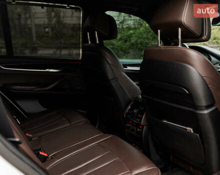 Белый БМВ Х5, объемом двигателя 4.39 л и пробегом 150 тыс. км за 26400 $, фото 22 на Automoto.ua