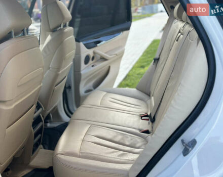 Белый БМВ Х5, объемом двигателя 2.99 л и пробегом 220 тыс. км за 27999 $, фото 31 на Automoto.ua