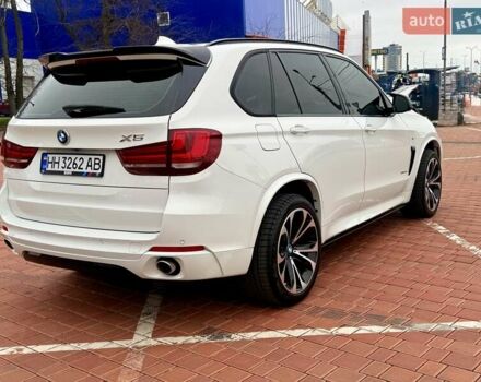 Белый БМВ Х5, объемом двигателя 2.99 л и пробегом 175 тыс. км за 31900 $, фото 5 на Automoto.ua