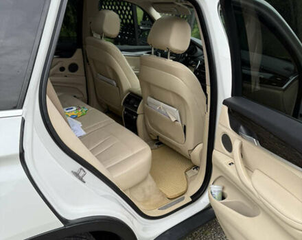 Білий БМВ Х5, об'ємом двигуна 2.99 л та пробігом 281 тис. км за 27500 $, фото 8 на Automoto.ua