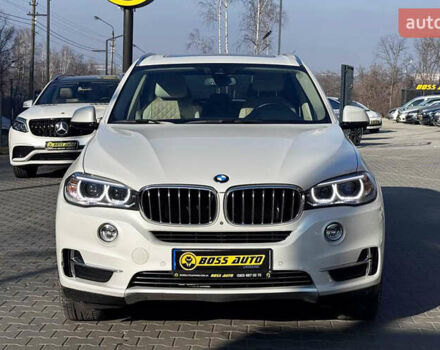 Белый БМВ Х5, объемом двигателя 2.98 л и пробегом 39 тыс. км за 41500 $, фото 1 на Automoto.ua