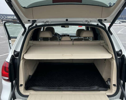 Белый БМВ Х5, объемом двигателя 2.98 л и пробегом 172 тыс. км за 22499 $, фото 13 на Automoto.ua