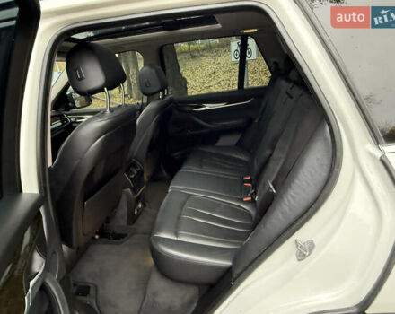 Белый БМВ Х5, объемом двигателя 3 л и пробегом 287 тыс. км за 23999 $, фото 39 на Automoto.ua