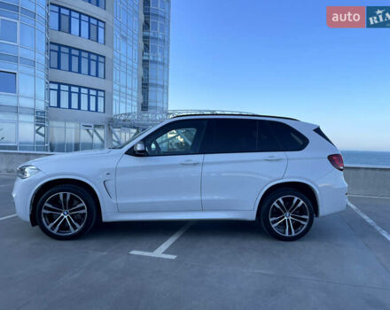 Белый БМВ Х5, объемом двигателя 3 л и пробегом 184 тыс. км за 32000 $, фото 15 на Automoto.ua