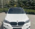 Белый БМВ Х5, объемом двигателя 3 л и пробегом 160 тыс. км за 26500 $, фото 1 на Automoto.ua