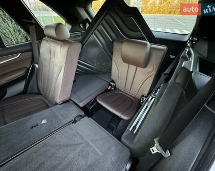 БМВ Х5 2014 в Днепре (Днепропетровске) на Automoto.ua Белый БМВ Х5, объемом двигателя 2.98 л и пробегом 140 тыс. км за 29000 $, фото 32 на Automoto.ua