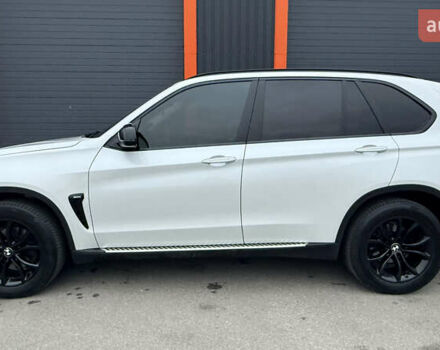 Белый БМВ Х5, объемом двигателя 3 л и пробегом 225 тыс. км за 28999 $, фото 10 на Automoto.ua