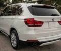 Белый БМВ Х5, объемом двигателя 3 л и пробегом 86 тыс. км за 3100 $, фото 5 на Automoto.ua