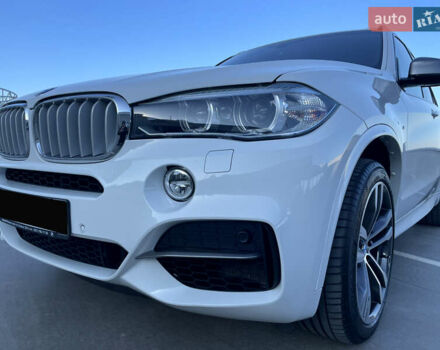 Белый БМВ Х5, объемом двигателя 3 л и пробегом 184 тыс. км за 32000 $, фото 3 на Automoto.ua