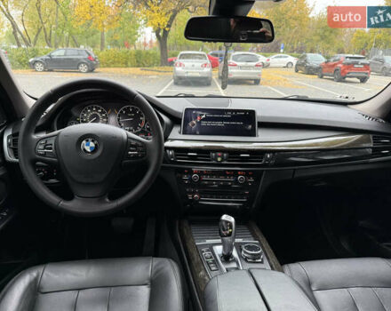 Белый БМВ Х5, объемом двигателя 3 л и пробегом 287 тыс. км за 23999 $, фото 41 на Automoto.ua