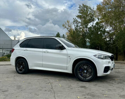 Белый БМВ Х5, объемом двигателя 3 л и пробегом 263 тыс. км за 35900 $, фото 11 на Automoto.ua