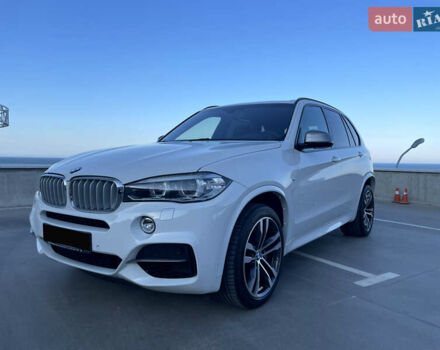 Белый БМВ Х5, объемом двигателя 3 л и пробегом 184 тыс. км за 32000 $, фото 6 на Automoto.ua