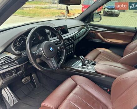 БМВ Х5 2014 в Бучаче на Automoto.ua Белый БМВ Х5, объемом двигателя 2.99 л и пробегом 211 тыс. км за 29500 $, фото 11 на Automoto.ua