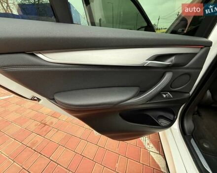 Белый БМВ Х5, объемом двигателя 2.99 л и пробегом 175 тыс. км за 31900 $, фото 62 на Automoto.ua