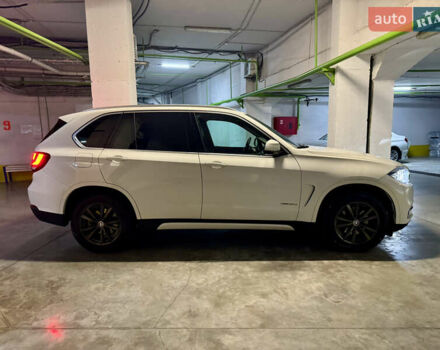 Білий БМВ Х5, об'ємом двигуна 3 л та пробігом 180 тис. км за 35000 $, фото 14 на Automoto.ua