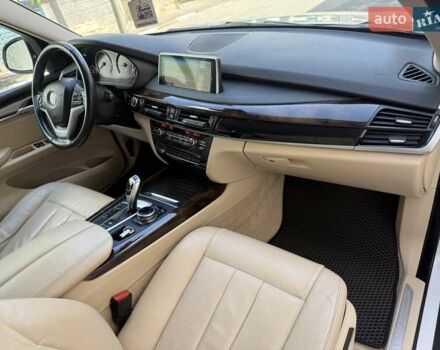 Белый БМВ Х5, объемом двигателя 2.99 л и пробегом 188 тыс. км за 33500 $, фото 21 на Automoto.ua