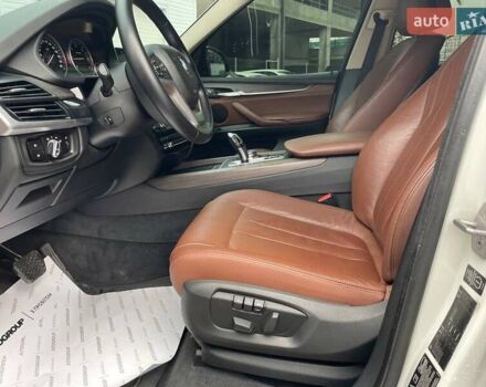 Белый БМВ Х5, объемом двигателя 2 л и пробегом 170 тыс. км за 23999 $, фото 11 на Automoto.ua