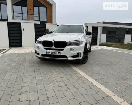 Білий БМВ Х5, об'ємом двигуна 2.99 л та пробігом 185 тис. км за 35000 $, фото 1 на Automoto.ua