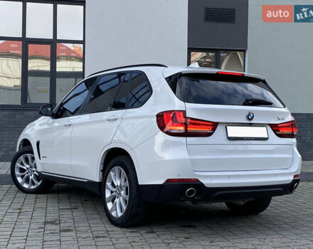 Белый БМВ Х5, объемом двигателя 3 л и пробегом 229 тыс. км за 24500 $, фото 2 на Automoto.ua