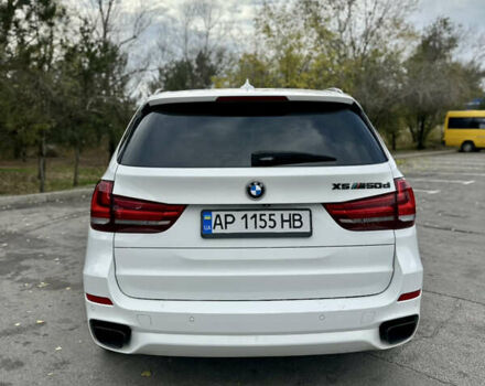 Белый БМВ Х5, объемом двигателя 3 л и пробегом 263 тыс. км за 35900 $, фото 25 на Automoto.ua