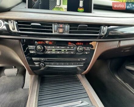 Білий БМВ Х5, об'ємом двигуна 2.99 л та пробігом 185 тис. км за 35500 $, фото 38 на Automoto.ua