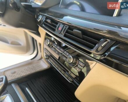 Білий БМВ Х5, об'ємом двигуна 3 л та пробігом 187 тис. км за 21999 $, фото 28 на Automoto.ua