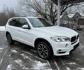 Белый БМВ Х5, объемом двигателя 3 л и пробегом 83 тыс. км за 4000 $, фото 1 на Automoto.ua