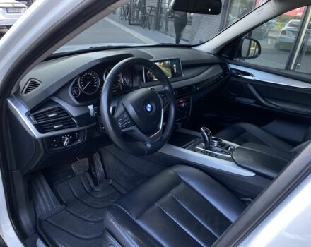 Белый БМВ Х5, объемом двигателя 3 л и пробегом 183 тыс. км за 24700 $, фото 13 на Automoto.ua