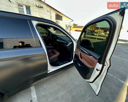 Белый БМВ Х5, объемом двигателя 2.99 л и пробегом 275 тыс. км за 25500 $, фото 18 на Automoto.ua