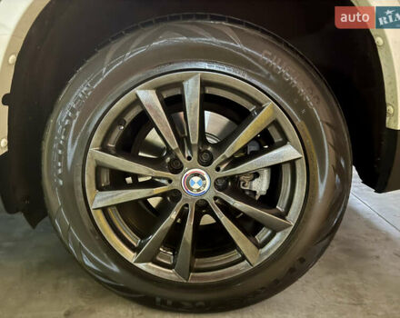 Білий БМВ Х5, об'ємом двигуна 3 л та пробігом 180 тис. км за 35000 $, фото 7 на Automoto.ua
