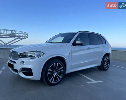 Белый БМВ Х5, объемом двигателя 3 л и пробегом 184 тыс. км за 32000 $, фото 30 на Automoto.ua