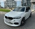 Білий БМВ Х5, об'ємом двигуна 2.99 л та пробігом 214 тис. км за 35000 $, фото 1 на Automoto.ua