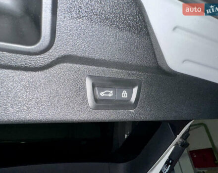 Білий БМВ Х5, об'ємом двигуна 3 л та пробігом 180 тис. км за 35000 $, фото 47 на Automoto.ua