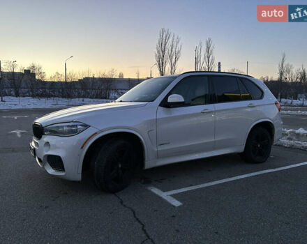 Белый БМВ Х5, объемом двигателя 3 л и пробегом 284 тыс. км за 25800 $, фото 1 на Automoto.ua