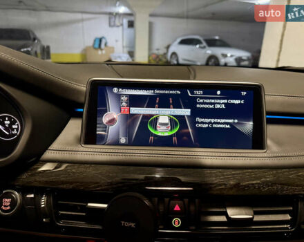 Білий БМВ Х5, об'ємом двигуна 3 л та пробігом 180 тис. км за 35000 $, фото 28 на Automoto.ua