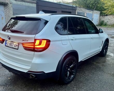 Белый БМВ Х5, объемом двигателя 3 л и пробегом 206 тыс. км за 29000 $, фото 9 на Automoto.ua