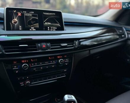 Белый БМВ Х5, объемом двигателя 2.99 л и пробегом 309 тыс. км за 23700 $, фото 32 на Automoto.ua