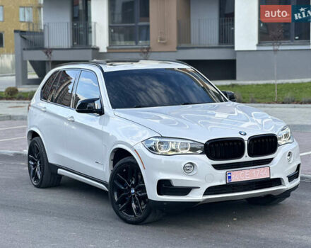 Белый БМВ Х5, объемом двигателя 2.99 л и пробегом 220 тыс. км за 27999 $, фото 1 на Automoto.ua