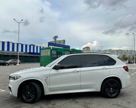 Белый БМВ Х5, объемом двигателя 3 л и пробегом 263 тыс. км за 35900 $, фото 19 на Automoto.ua