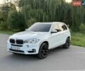 Белый БМВ Х5, объемом двигателя 2.98 л и пробегом 238 тыс. км за 16500 $, фото 1 на Automoto.ua