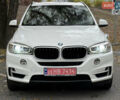 Белый БМВ Х5, объемом двигателя 3 л и пробегом 287 тыс. км за 23999 $, фото 3 на Automoto.ua