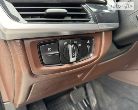 Білий БМВ Х5, об'ємом двигуна 2.99 л та пробігом 185 тис. км за 35000 $, фото 20 на Automoto.ua