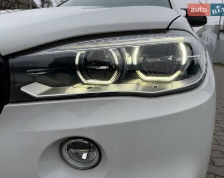 Білий БМВ Х5, об'ємом двигуна 2.98 л та пробігом 160 тис. км за 26500 $, фото 8 на Automoto.ua