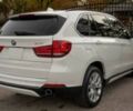 Белый БМВ Х5, объемом двигателя 3 л и пробегом 86 тыс. км за 3100 $, фото 3 на Automoto.ua