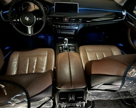 Белый БМВ Х5, объемом двигателя 3 л и пробегом 193 тыс. км за 23999 $, фото 3 на Automoto.ua