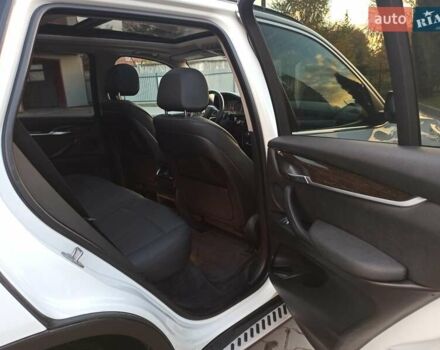 Белый БМВ Х5, объемом двигателя 2.99 л и пробегом 236 тыс. км за 24500 $, фото 28 на Automoto.ua