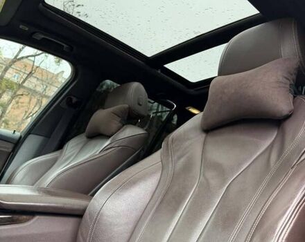 Білий БМВ Х5, об'ємом двигуна 2.98 л та пробігом 160 тис. км за 26500 $, фото 12 на Automoto.ua