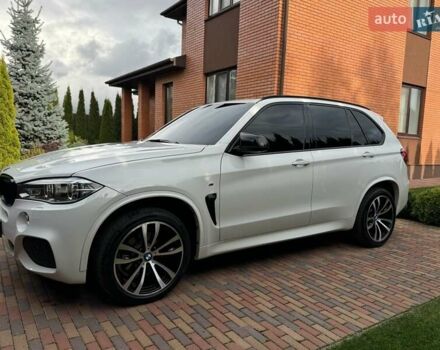 Білий БМВ Х5, об'ємом двигуна 2.99 л та пробігом 185 тис. км за 35500 $, фото 12 на Automoto.ua
