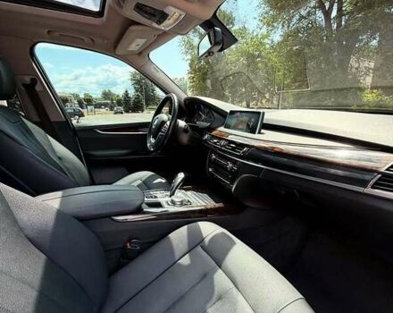 Білий БМВ Х5, об'ємом двигуна 2.98 л та пробігом 206 тис. км за 17999 $, фото 6 на Automoto.ua